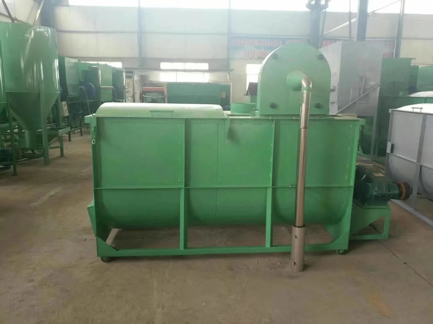 Horizontal Fodder Mixer Horizontal Fodder Mixer