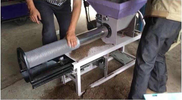 Máquina de embalagem de sacos para cultivo de cogumelos