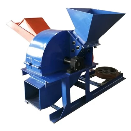 Máquina trituradora de galhos para toras de madeira